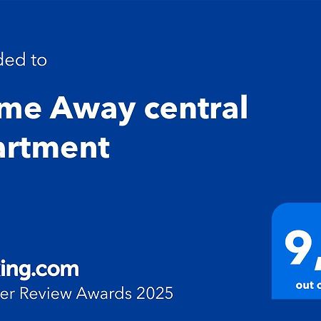 Home Away Main Square Apartment Попрад Екстериор снимка