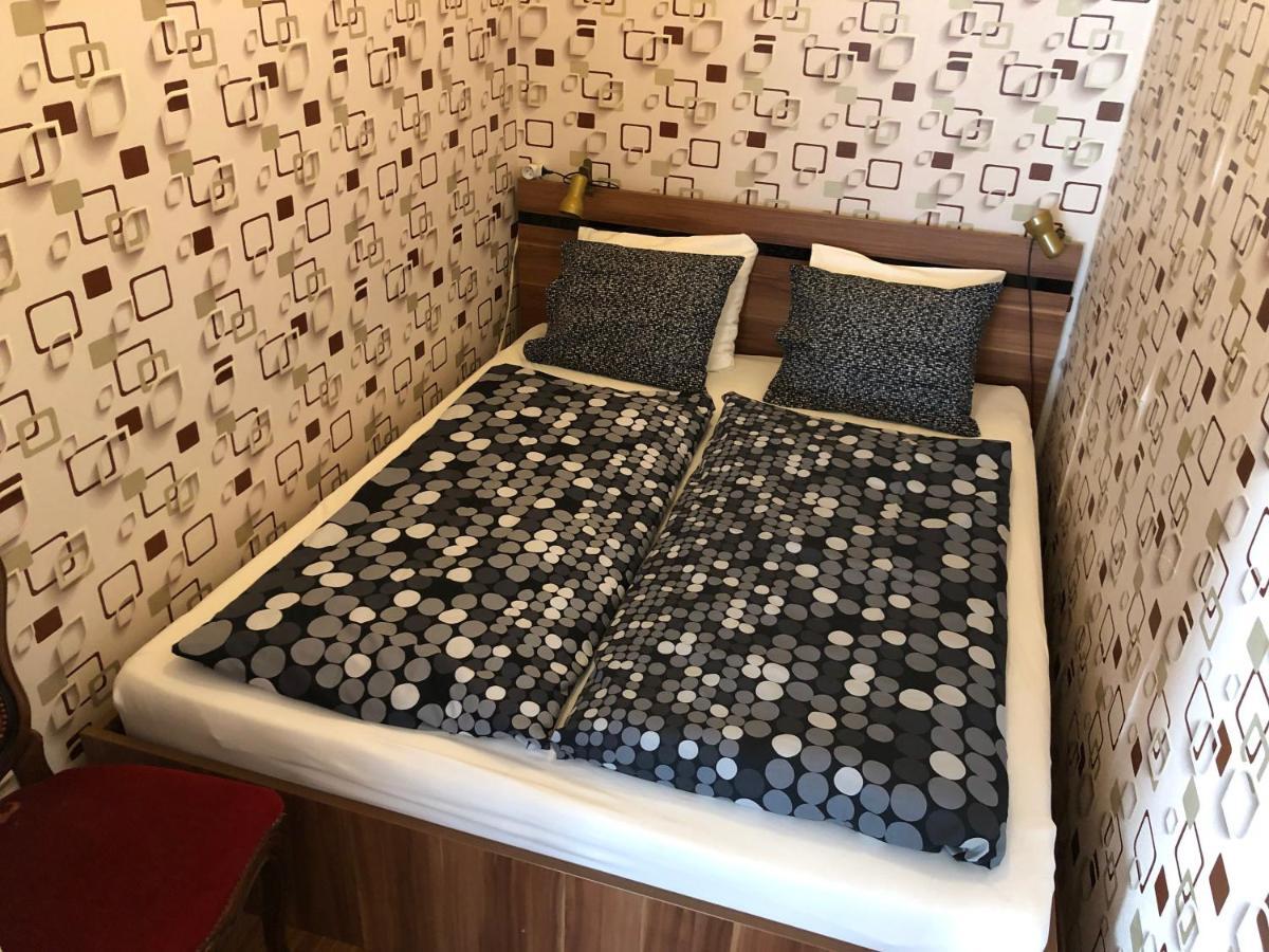 Home Away Main Square Apartment Попрад Екстериор снимка